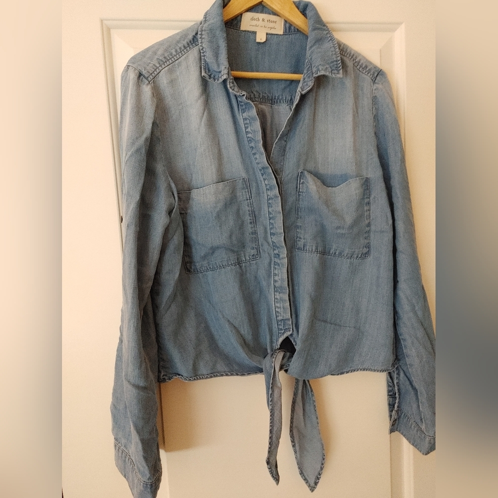 Cloth & Stone Light Blue Faded  Denim Tie-Front Tencel Shirt ~Size L